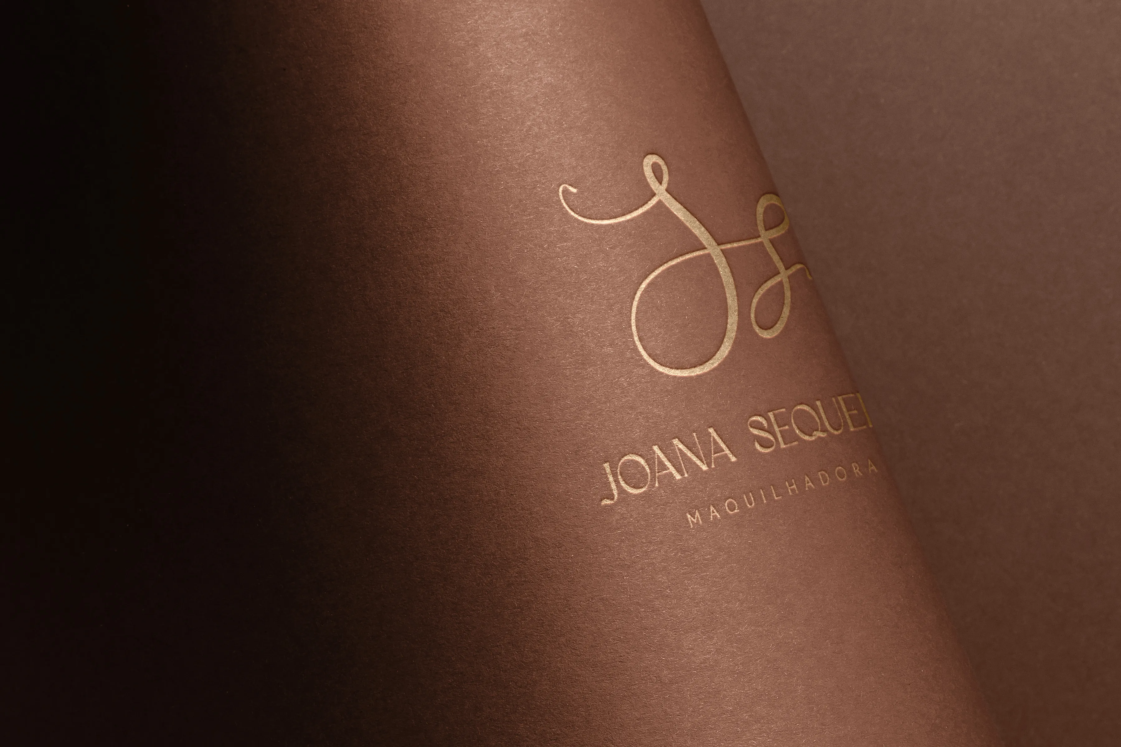 Joana Sequeira | Branding e Website para Maquilhadora — A Identidade Visual 6